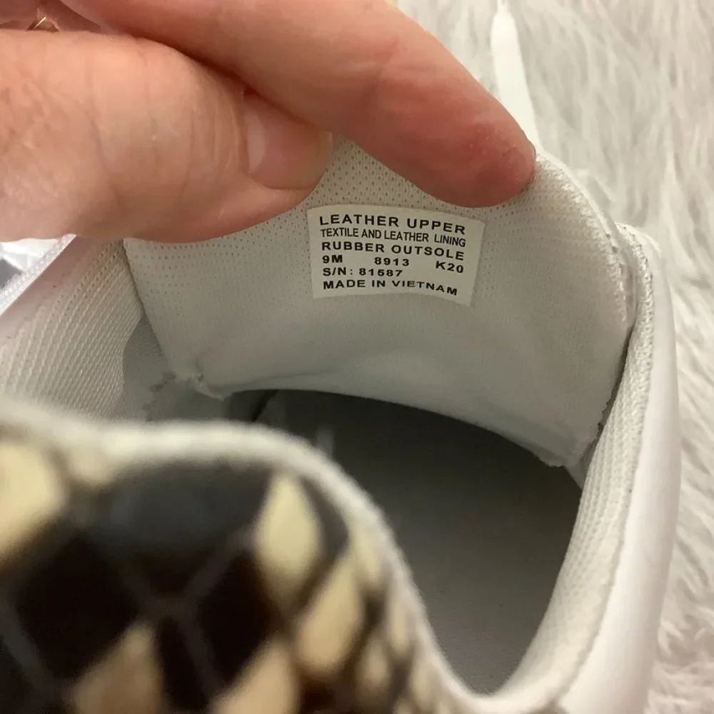 Tory Burch Howell Leather Logo Sneaker Titanium White Snake Embossed 9